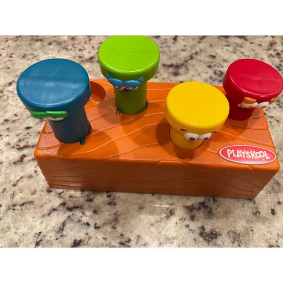 Vintage 2000 Playskool Poundin' Nails Pop-up Activity Workbench - Picture 3 of 4